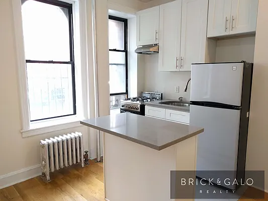 Rented by BRICK & GALO REALTY CORP | media 1