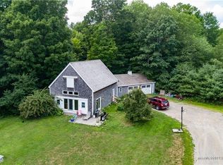 1602 N Main St, Winterport, ME 04496