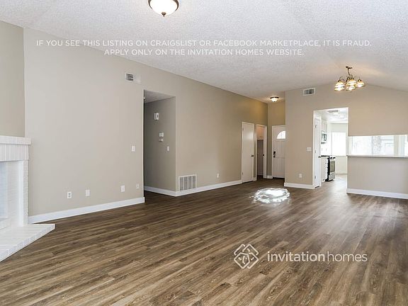 4th image of 3757 N Country Dr