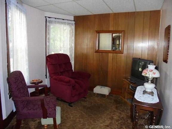 2nd image of 15 Florence St