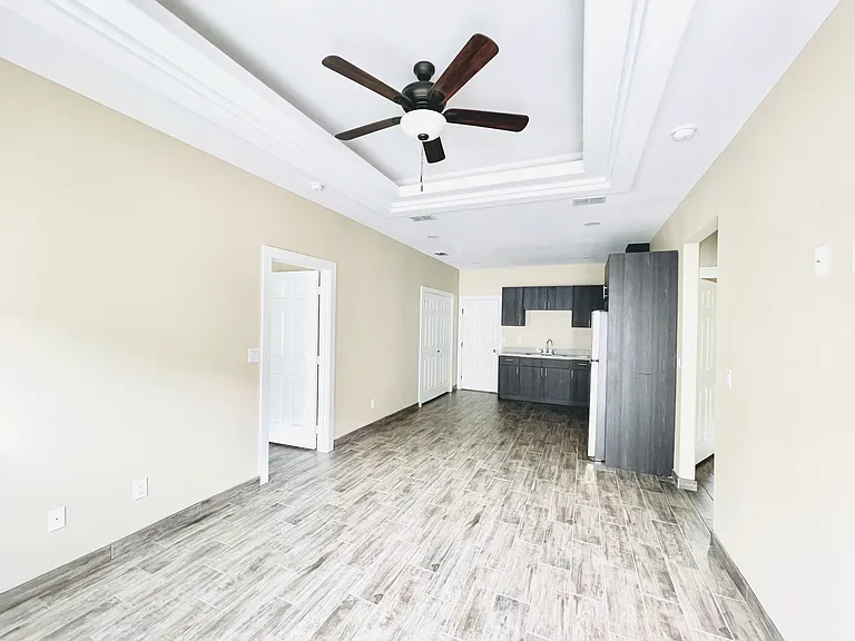 1807 Ramirez St #1 — Photo 5