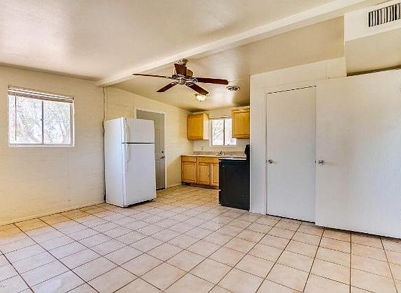 3rd image of 2663 N Dodge Blvd