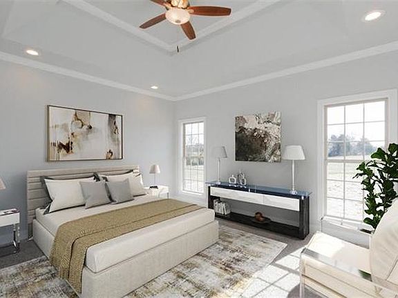 5th image of 754 Emma Ln