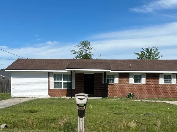 655 Beach Rd, Baxley, GA 31513