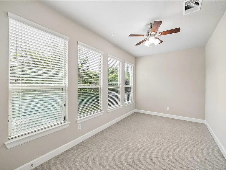 9628 Cambridge Manor Ln — Photo 12