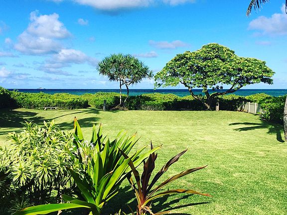 View form Back yard / Beach access to beach