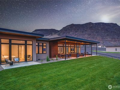 23524 NW Grand Cru Drive, Quincy, WA, 98848