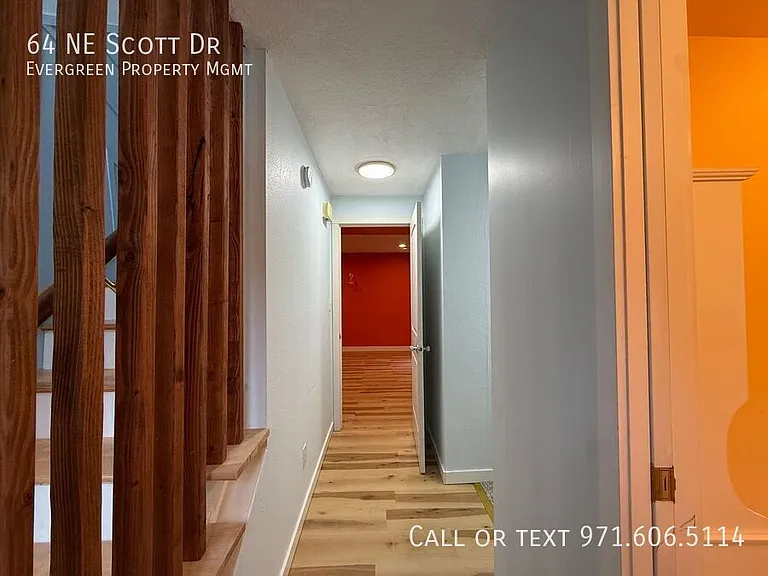 64 NE Scott Dr — Photo 41