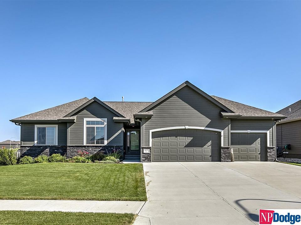1st image of 4815 N 208th Ave