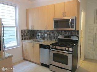 2115 25th Rd APT 1R, Astoria, NY 11102