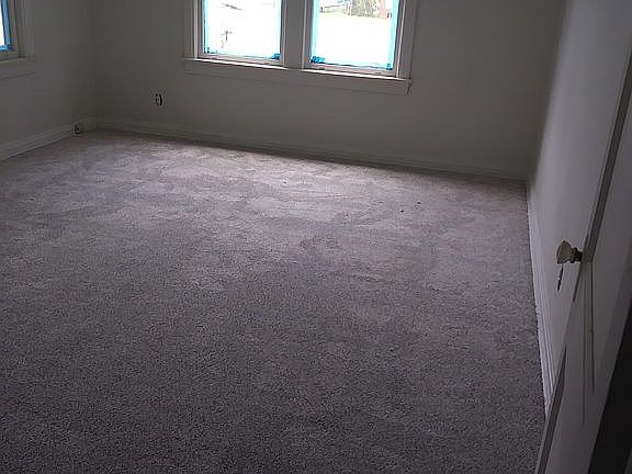4th image of 335 W 63rd St