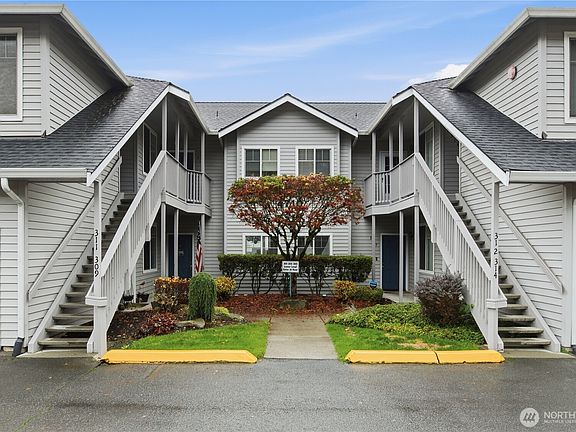 3rd image of 4710 Mill Pond Drive SE #309