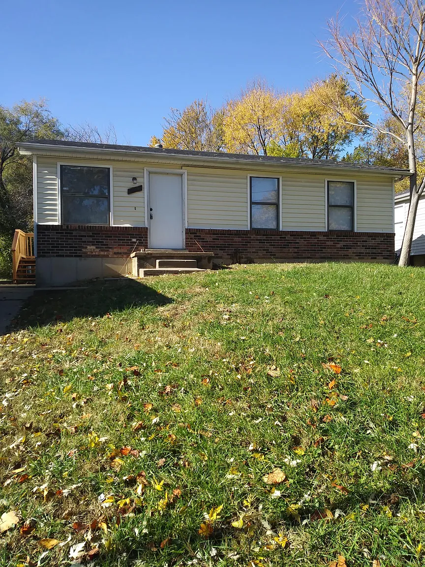 5983 Laurette Ave photo 1