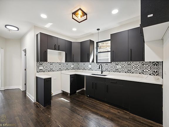 2nd image of 3451 W Beach Ave