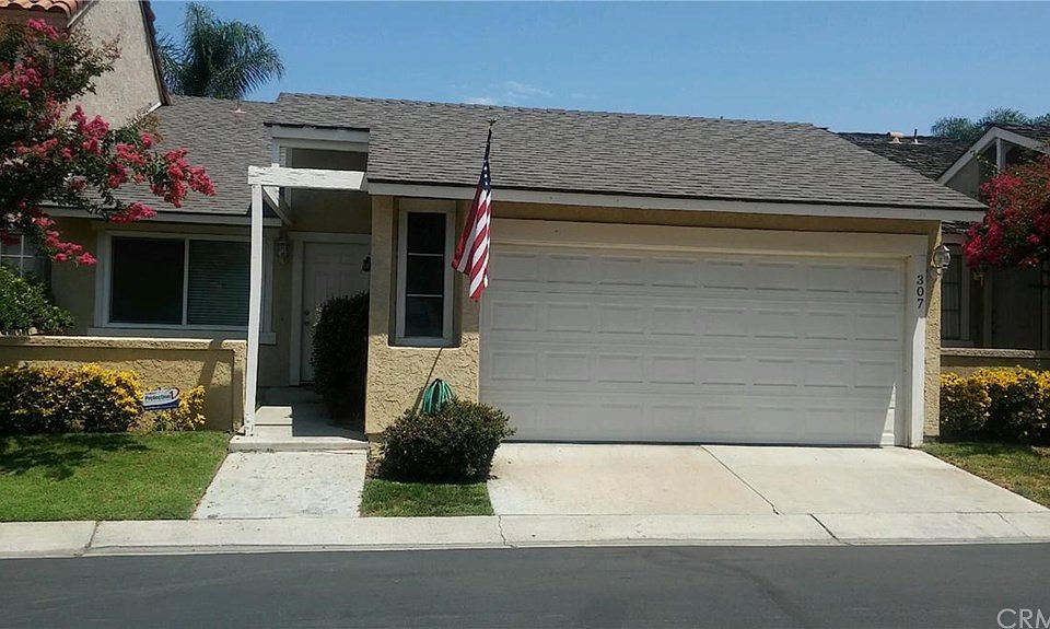 1st image of 307 S Doral St