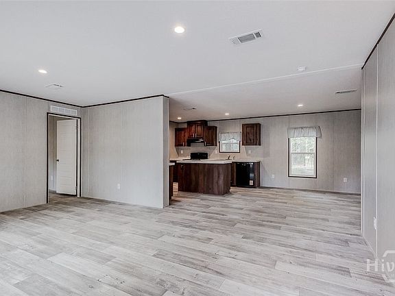 5th image of 106 Conifer Drive