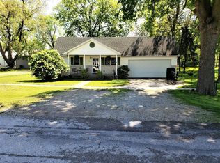 402 S Main Ave, Minier, IL 61759