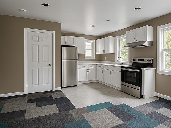 2nd image of 2578 W 18th Pl