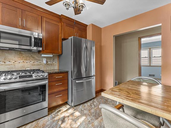 5th image of 4107 Graceland BOULEVARD