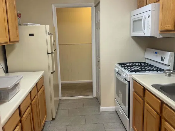 3813 Saint Barnabas Rd APT T3, Suitland, MD 20746