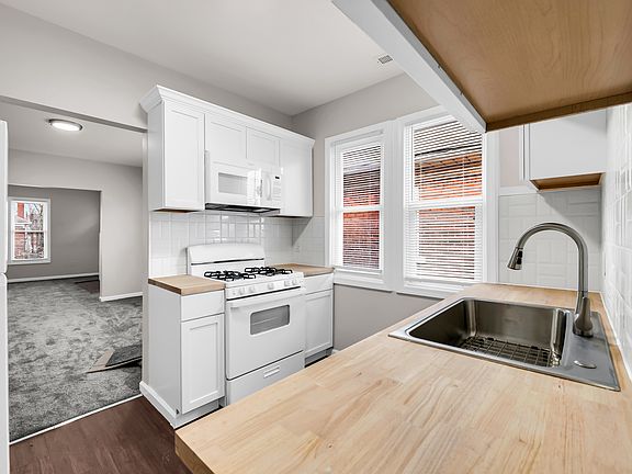 3rd image of 3304 Clairmount St #1B