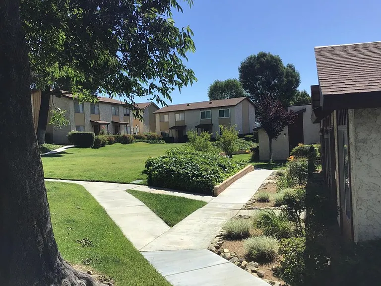 1342 Vista Serena Ave #1 — Photo 9