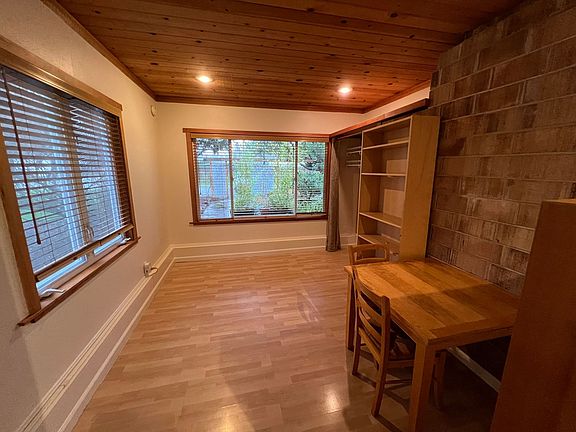 4th image of 15459 Bonney Ln Unit 1