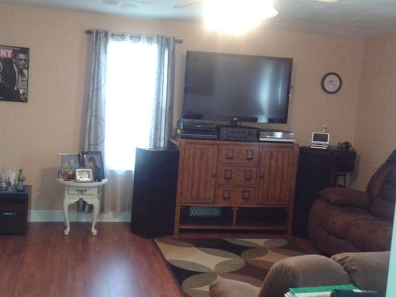 4th image of 4007 Twisted Oak Dr