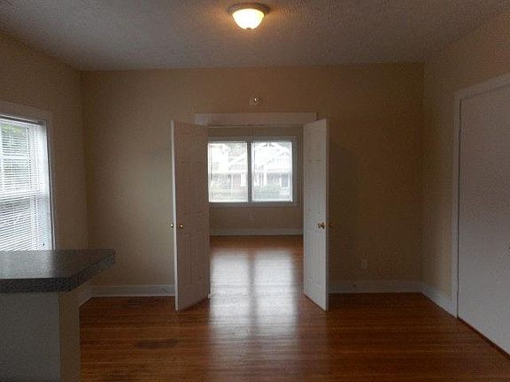 4th image of 2133 Sherwood Ave APT 4