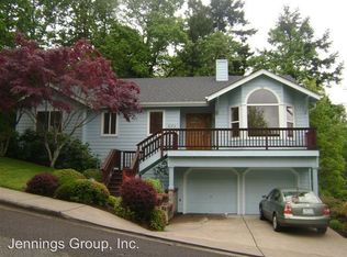 393 Dellwood Dr, Eugene, OR 97405