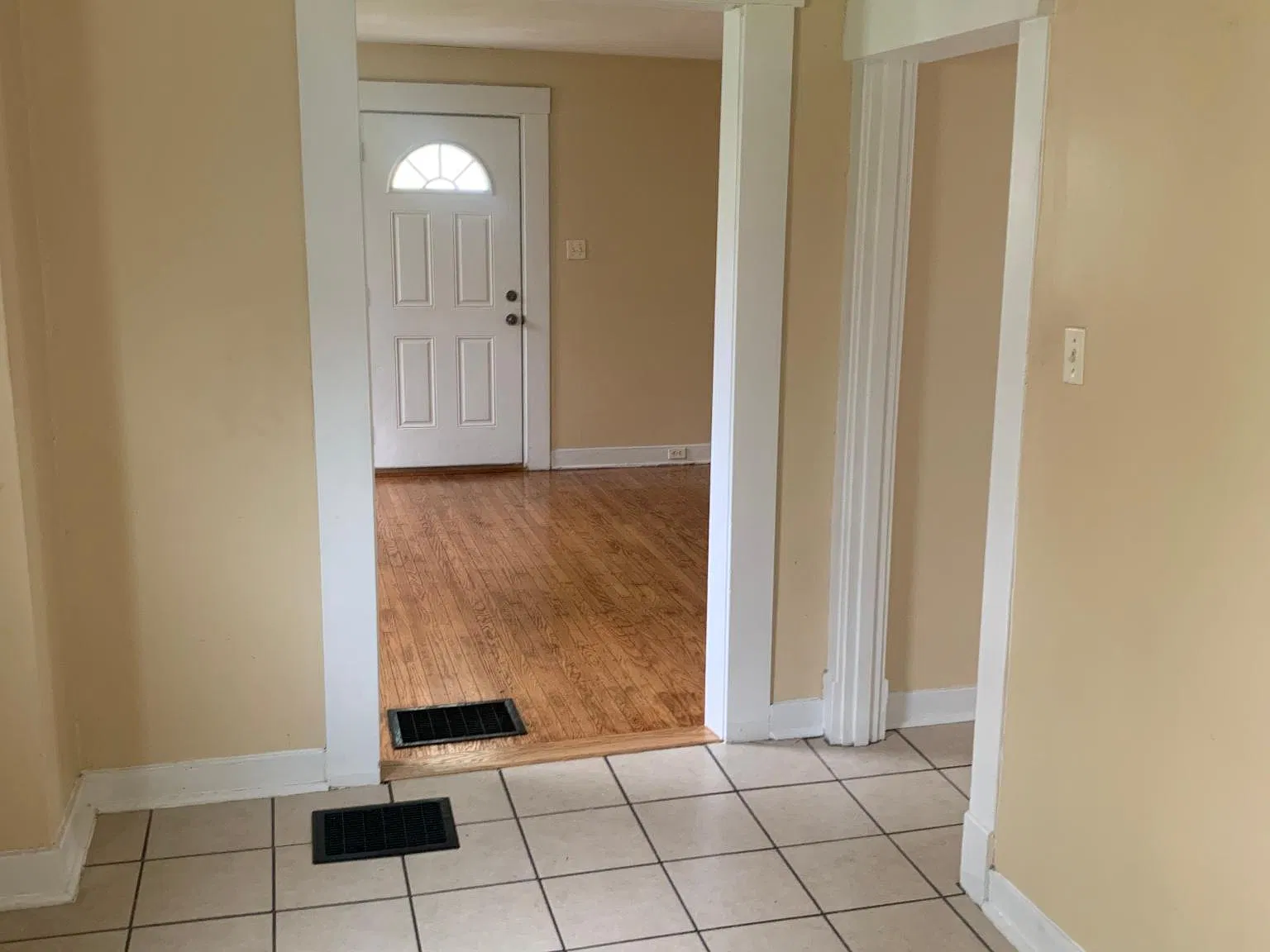 2309 Millers Ln — Photo 4
