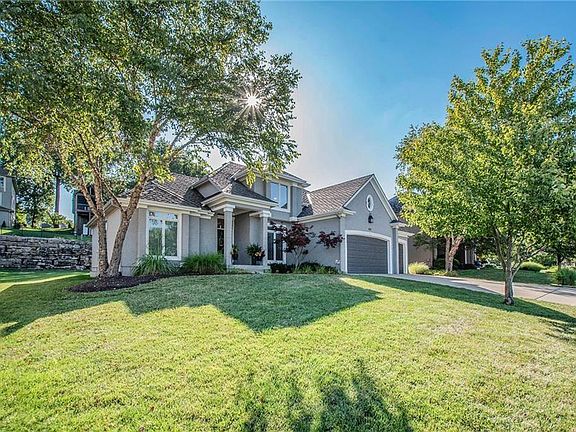 2nd image of 8107 Forest Park Dr