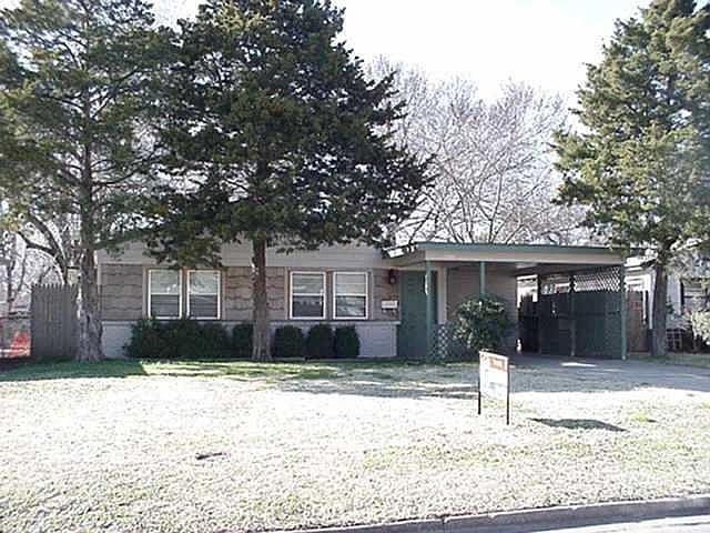 1st image of 1510 W Iowa St