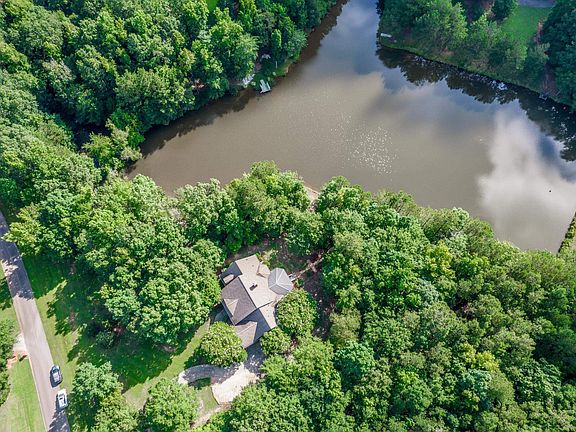 3rd image of 1051 Wynbrooke Pl