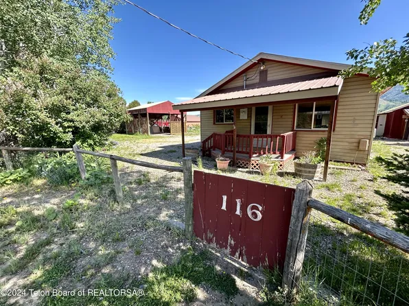 116 1st Ave, Alpine, WY 83128