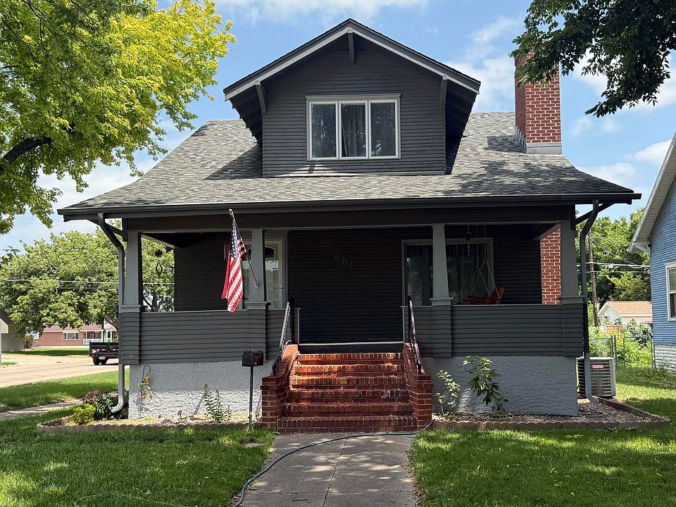 1st image of 801 E 3rd