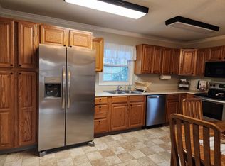 6 Howwen Cir, Johnson City, TN 37604