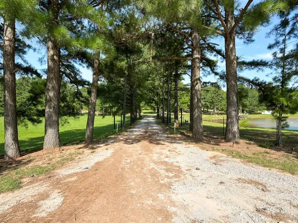 8201 S Hiwassee Rd, Oklahoma City, OK 73150