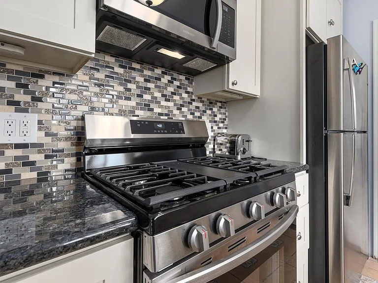 620 Almar Ave — Photo 9