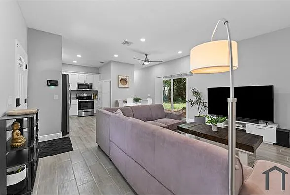3 bed, 1314 sqft, $2,400 — Photo 4