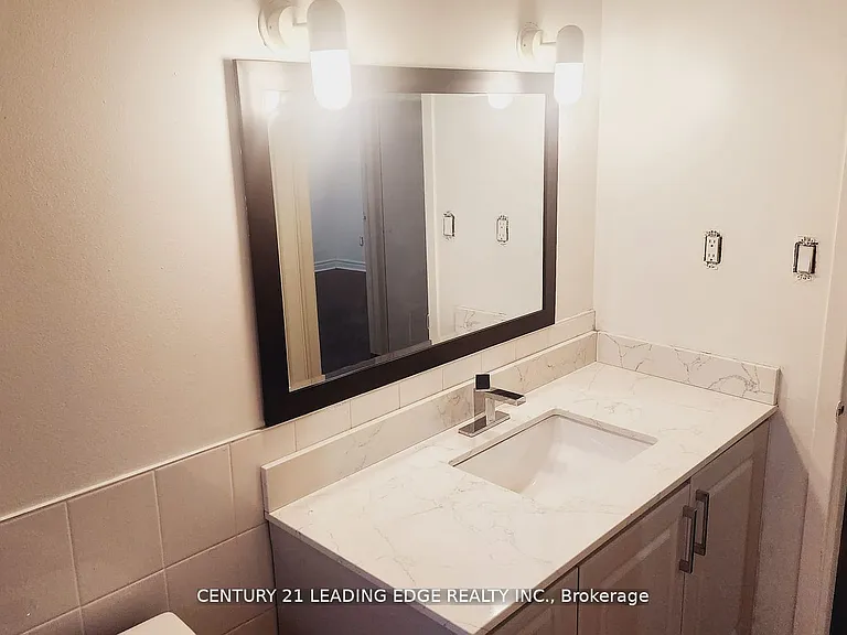 55 Crawford Dr #BASEMENT — Photo 12
