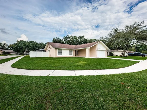 2007 Sycamore Ln, Plant City, FL 33563