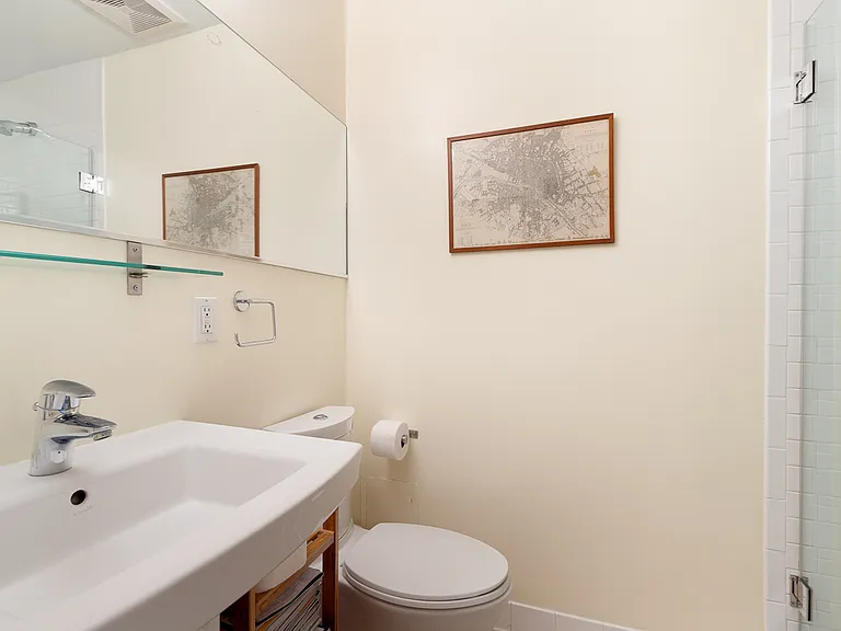 67 Bond St #2 — Photo 9