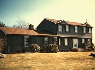 39 Great Hollow Dr, Monroe, CT 06468