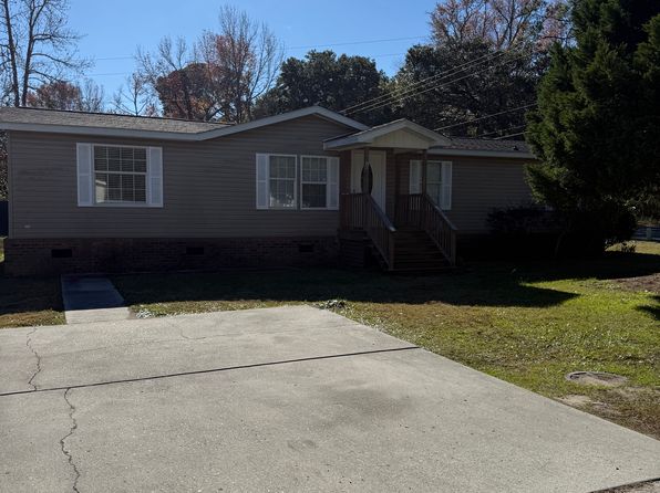 20 Saint Christopher Cir