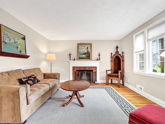 2nd image of 43 Grandview Ave