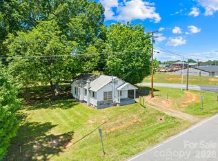 914 Wall St, Statesville, NC 28677
