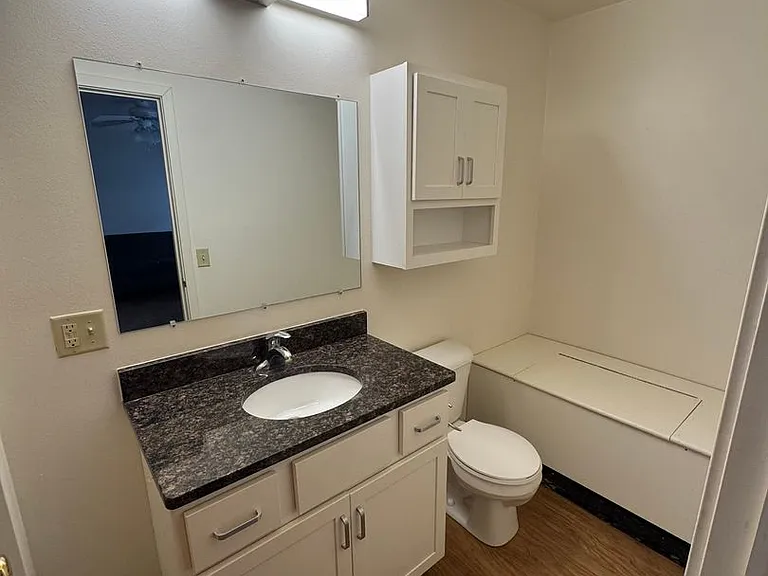 237 W Lakelawn Pl — Photo 13
