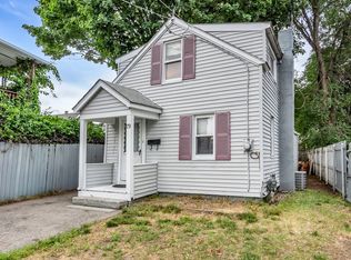 79 Lakeview Ave, Lowell, MA 01850