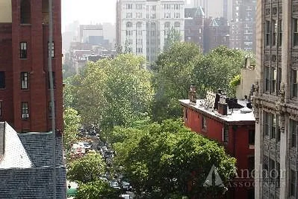 Rented by Anchor Associates | media 26